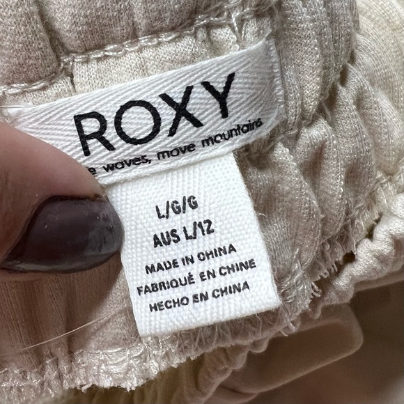 Roxy Next Set Drop Crotch Jogger Pants in Tapioca - Picture 6 of 8
